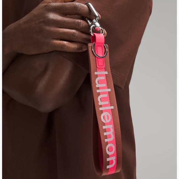 NWT Lululemon Never Lost Keychain Wordmark - Picture 4 of 7